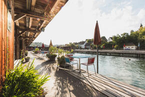 Vorschaubild Betz Referenzfoto Badi SH